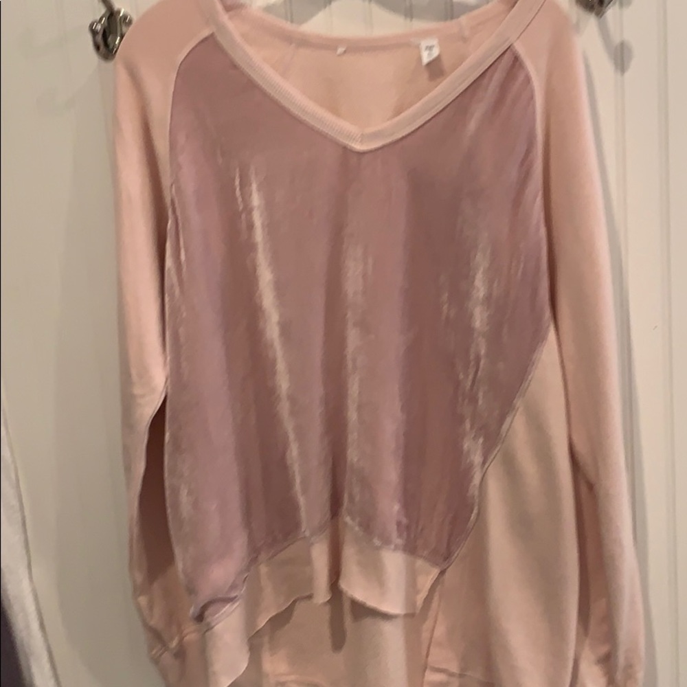 NWOT WILT‎ Boyfriend Crushed Pink Top!